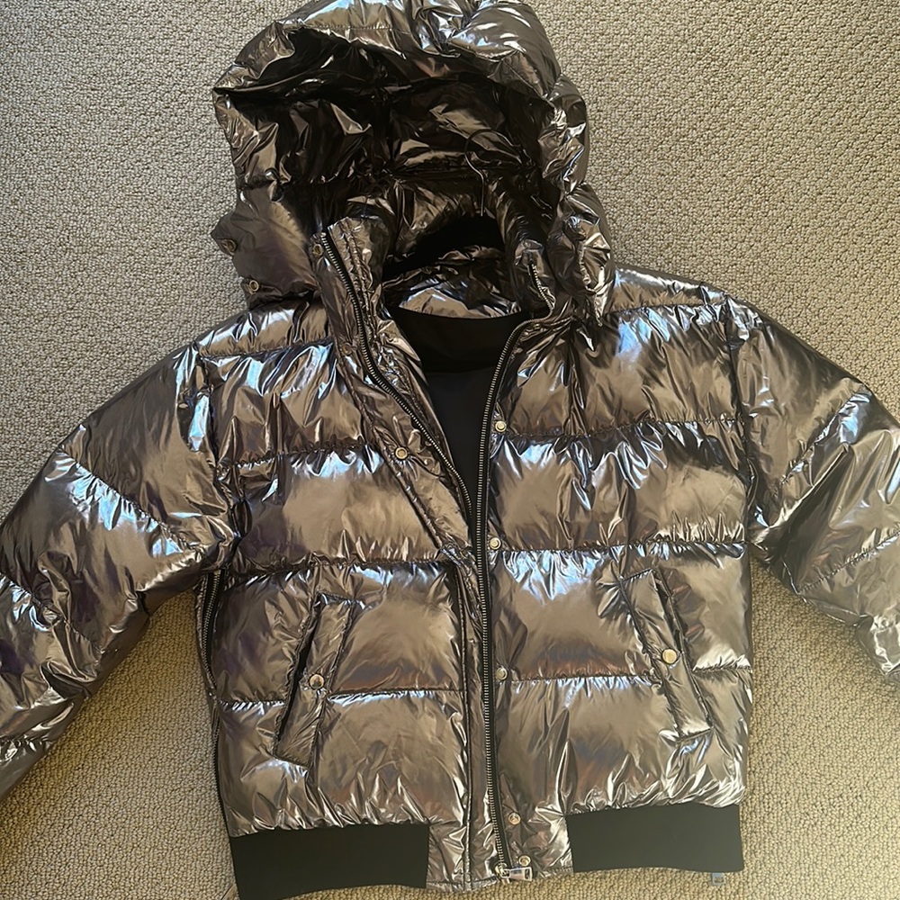 Intermix puffy